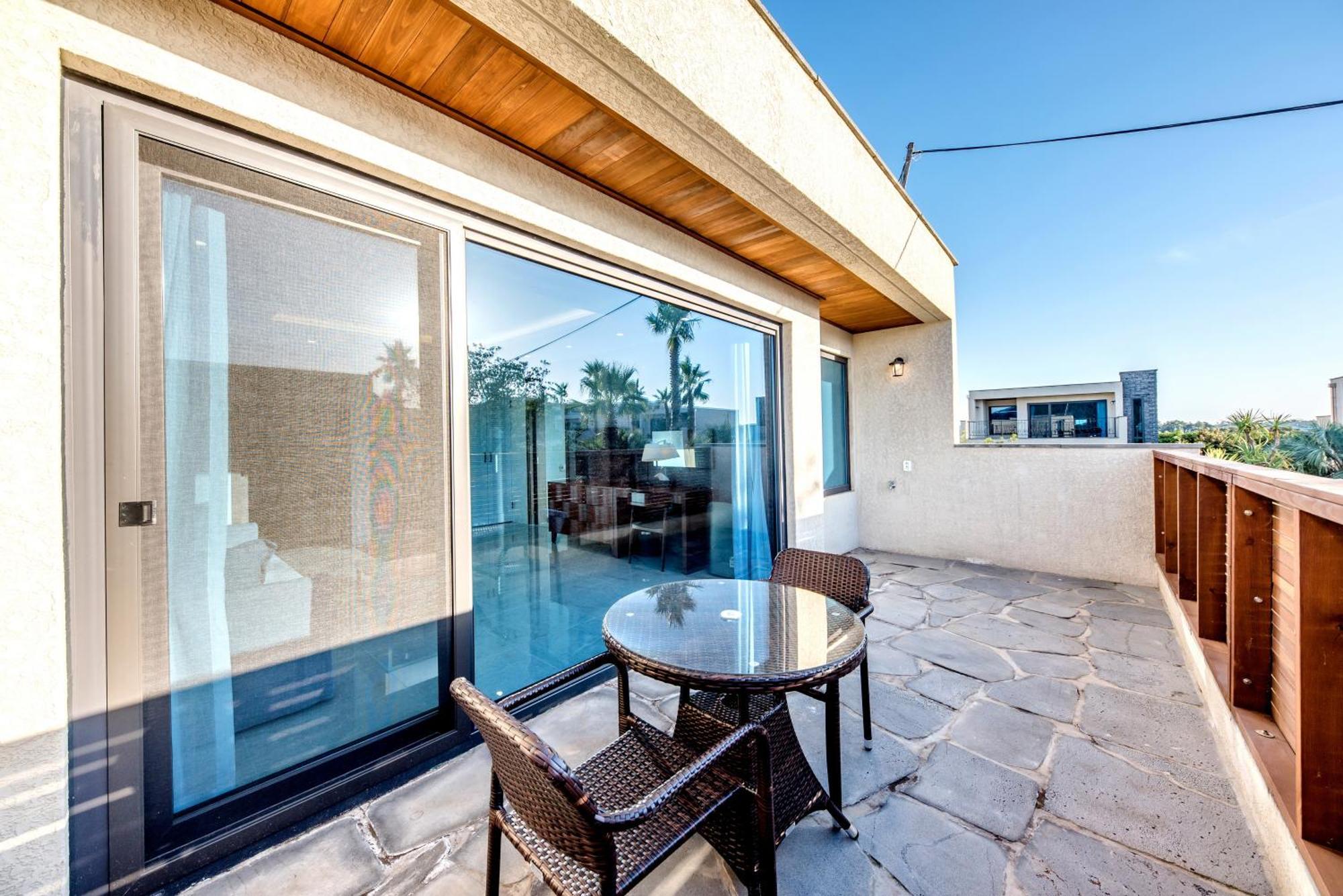 Arts Spa&Poolvilla Jeju Luaran gambar