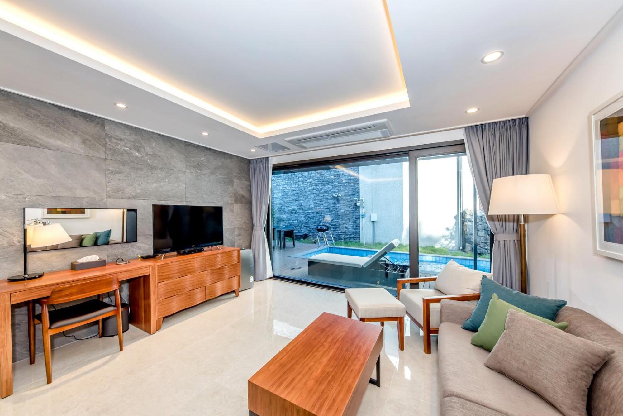 Arts Spa&Poolvilla Jeju Luaran gambar
